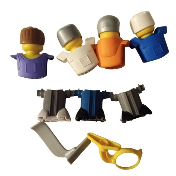 LEGO Mini Sports Figures Set Helmets Accessories Vintage 2004  4.5" Mcdonalds - Picture 3 of 9